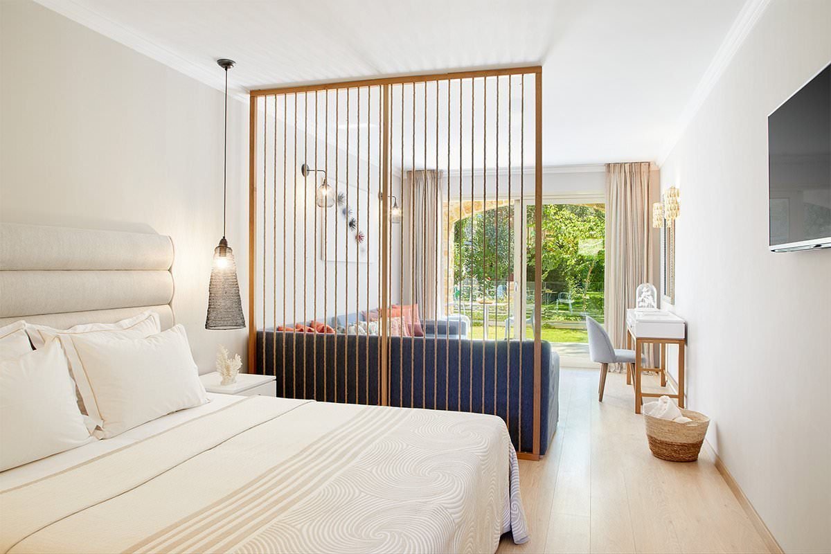 Hotel Parga Beach Resort verdant suite.jpg