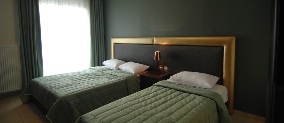 Hotel Paralia Inn triple soba.jpg
