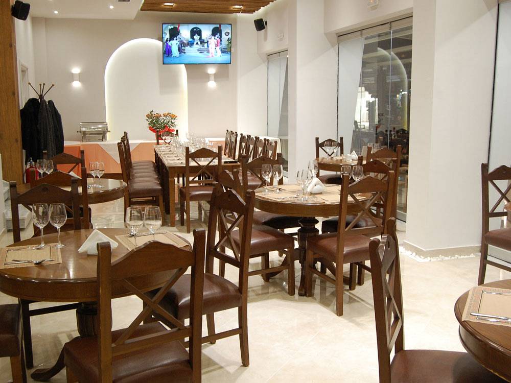 Hotel Paralia Beach Boitique soba za dorucak.jpg