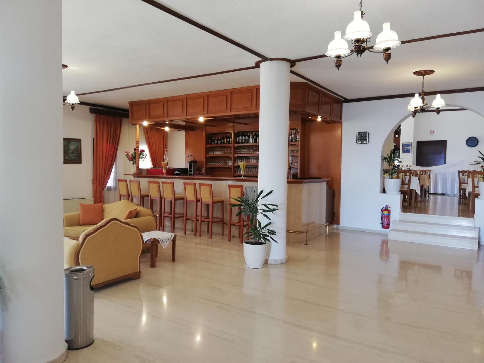 Hotel Paradise bar.jpg