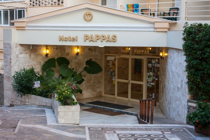 Hotel Pappas naziv hotela.jpg
