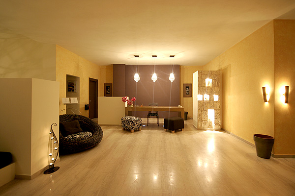 Hotel PAntokrator recepcija 1.jpg