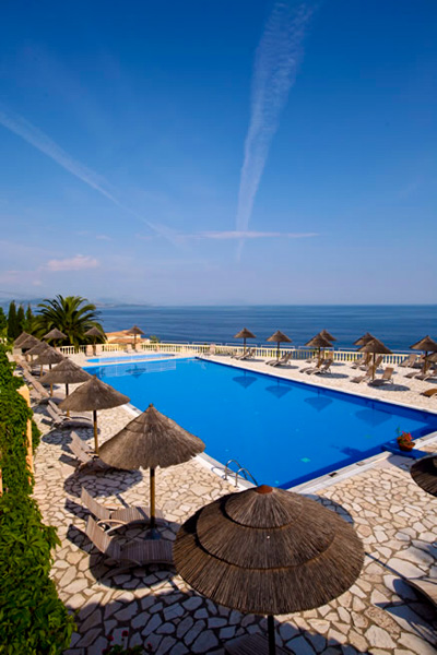 Hotel Pantokrator bazen 1.jpg