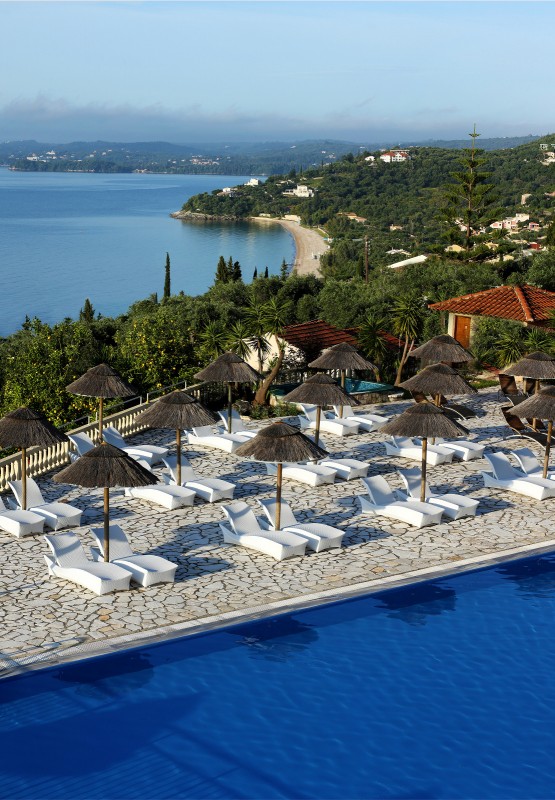 Hotel Pantokrator bazen 2.jpg