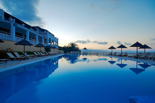Hotel Pantokrator bazen 3.jpg