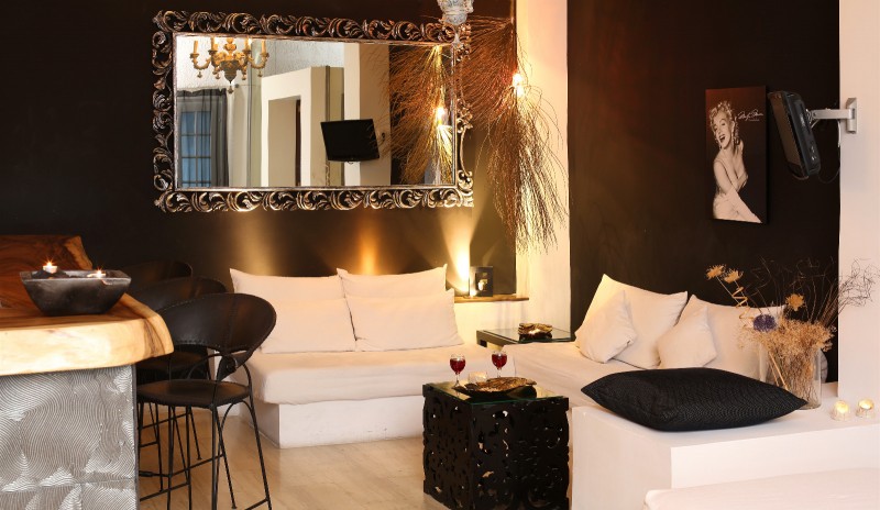 Hotel Pantokrator lobi 1.jpg