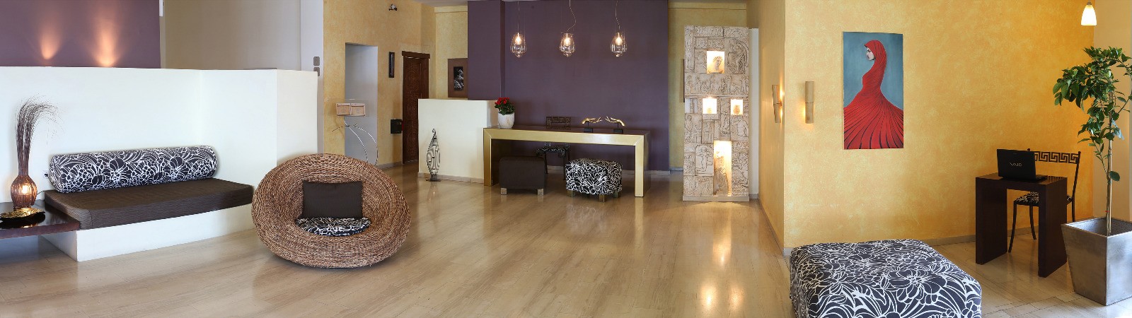 Hotel Pantokrator recepcija.jpg