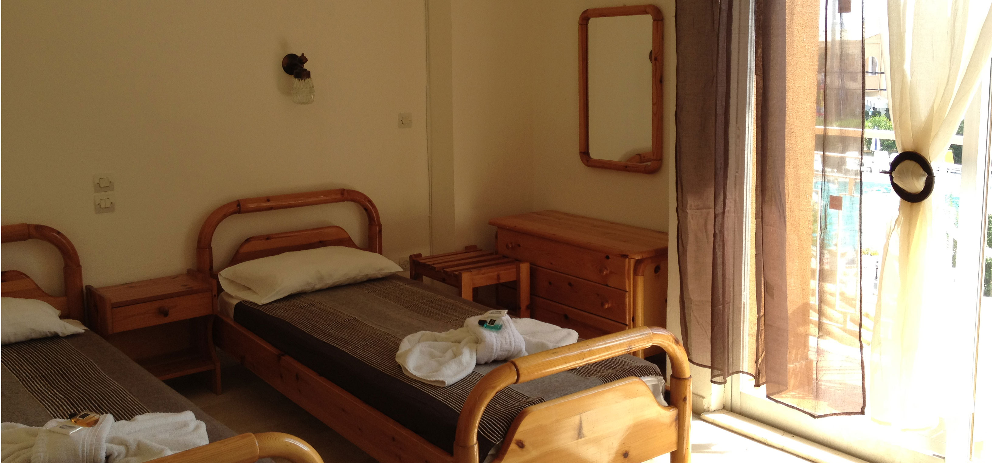 Hotel Pantheon Hall std soba 1.jpg