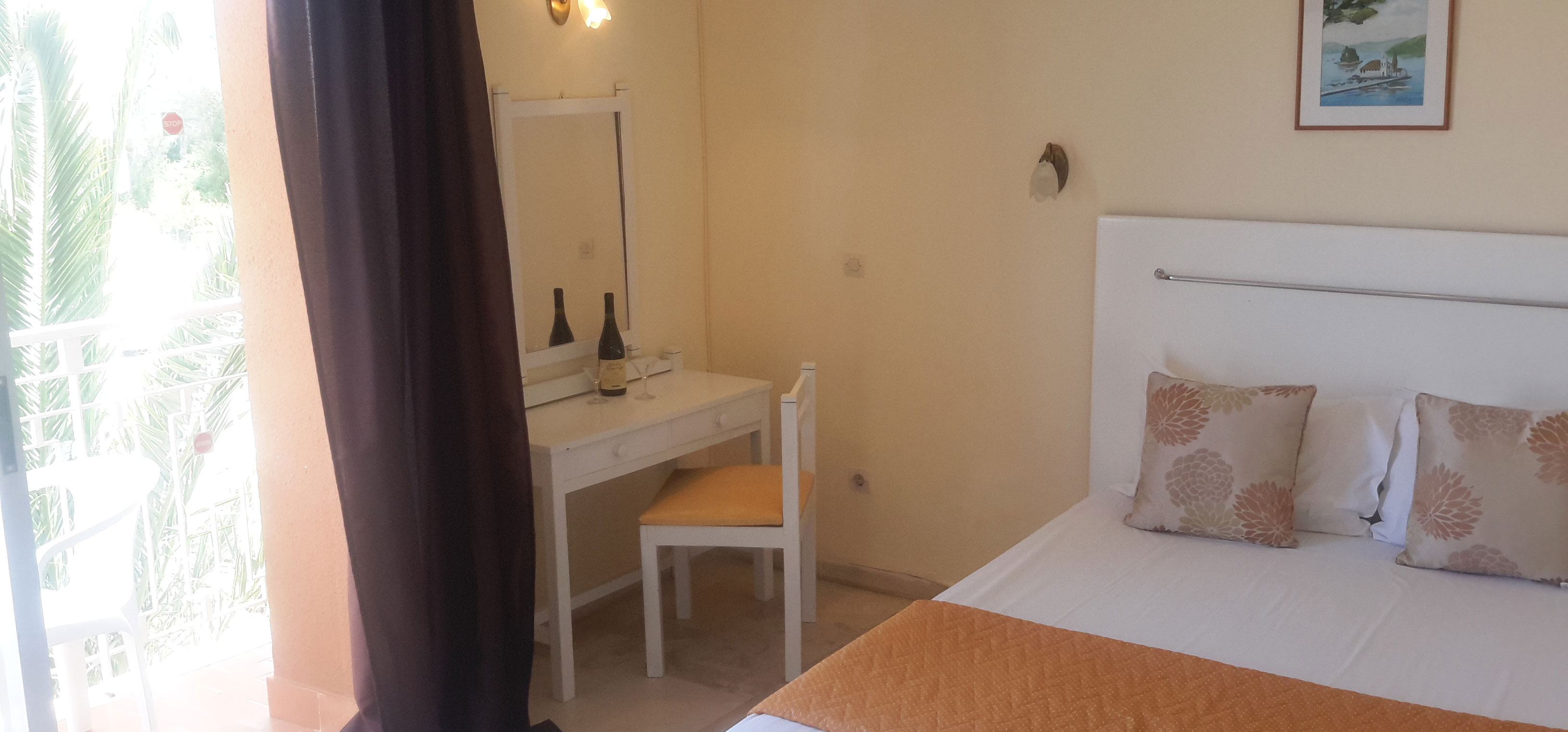 Hotel Pantheon Hall std soba.jpg