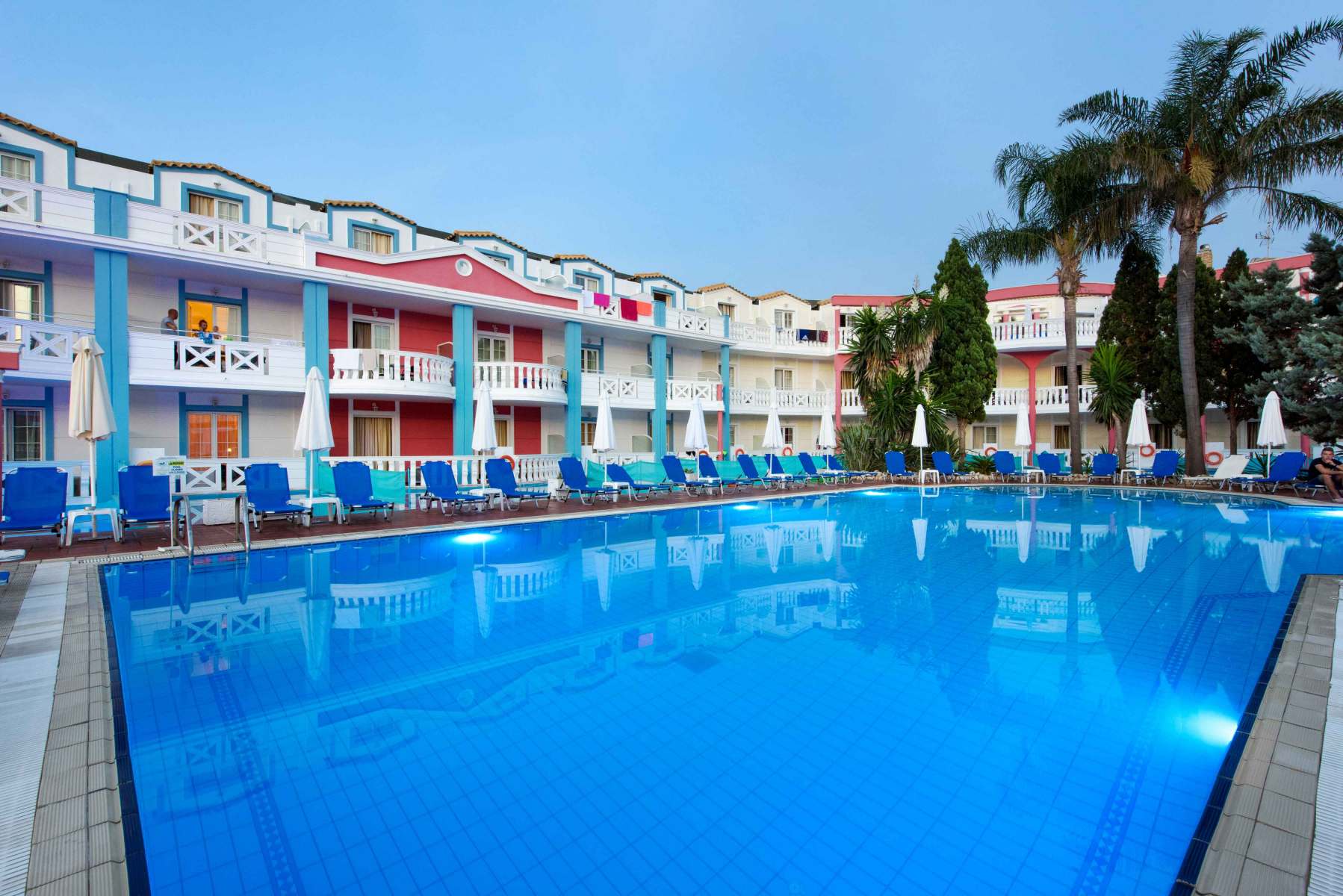 Hotel Palazzo di Zante bazen 4.jpg