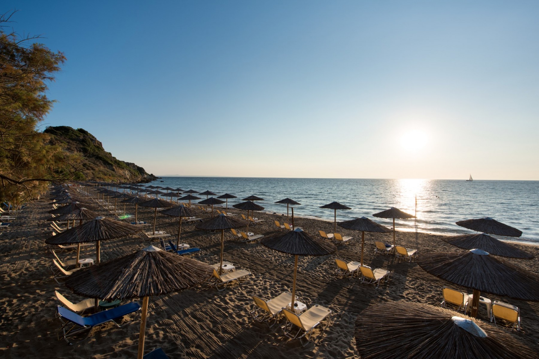 Hotel Palazzo di Zante plaza.jpg