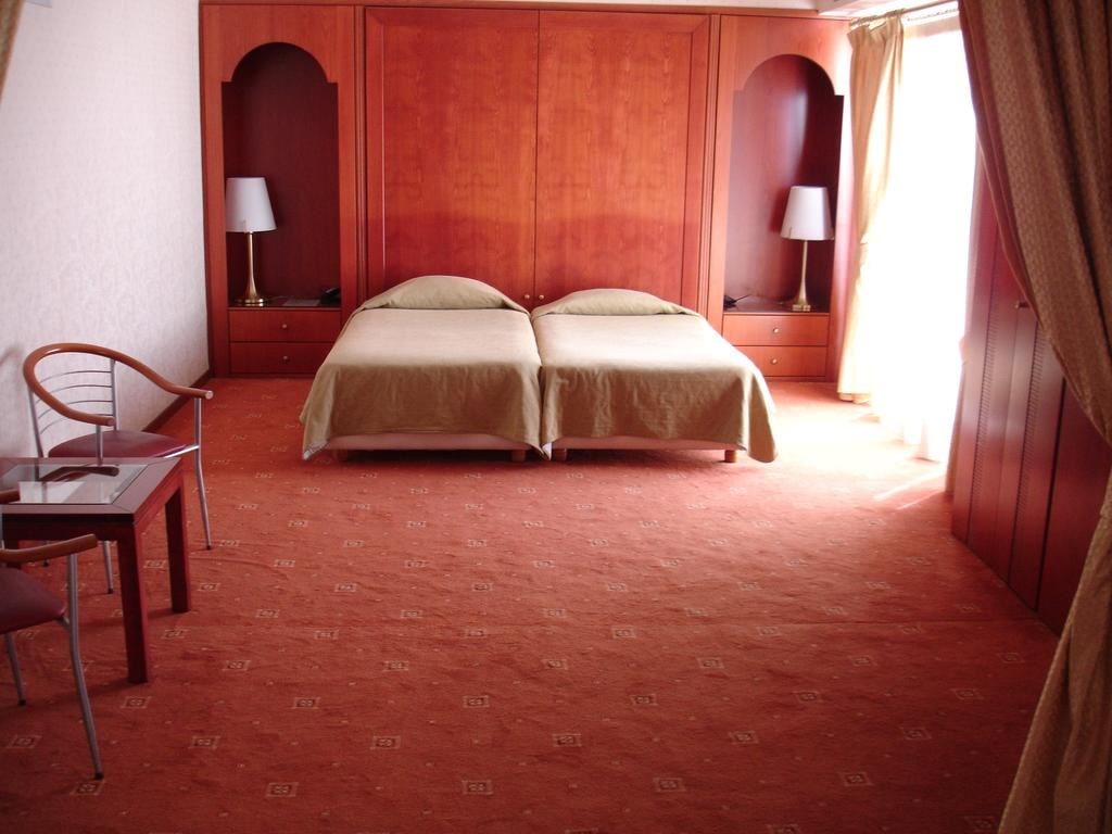 Hotel Oscar soba 1.jpeg