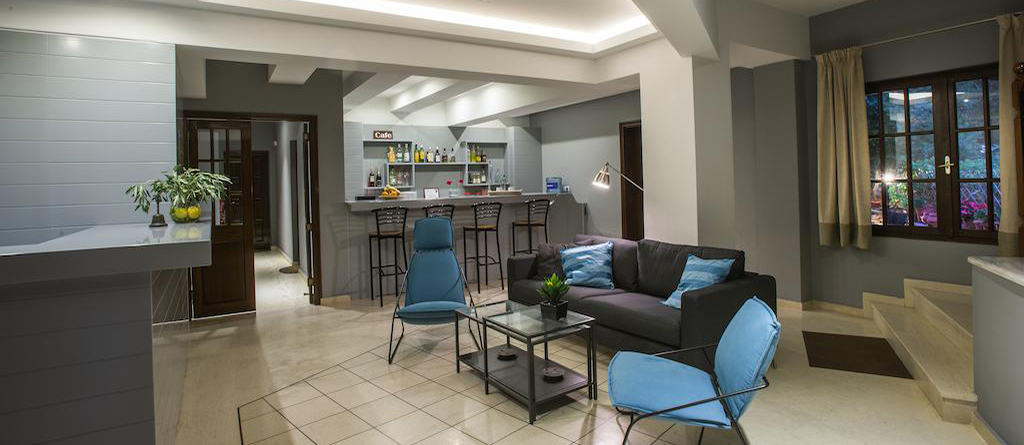 Hotel Oriana lobi.jpg