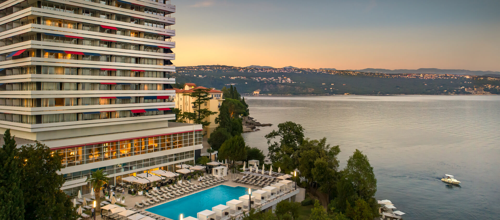 Ambasador Hotel-Panorama hotela.jpg