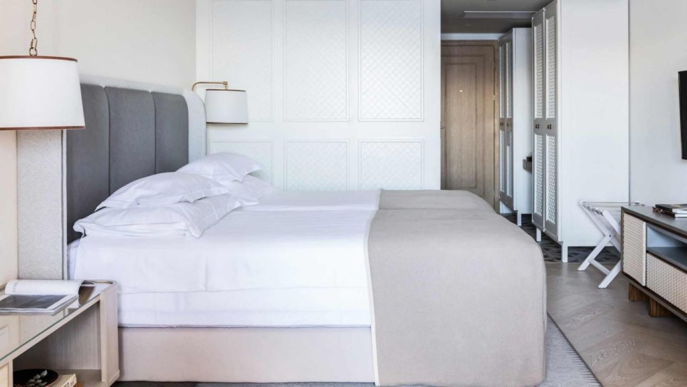 Grand Hotel 4 Opatijska Cvijeta-Superior soba.jpg