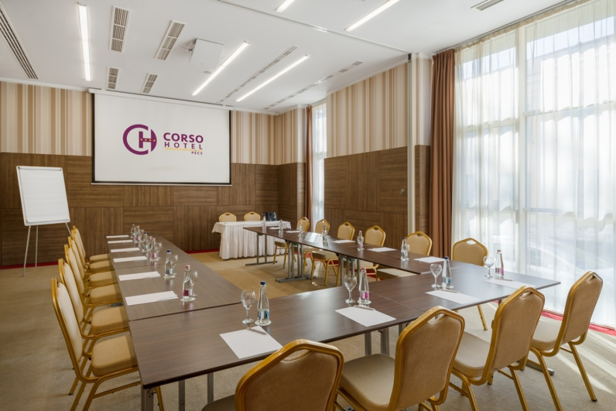 Corso hotel sala za sastanke.jpg