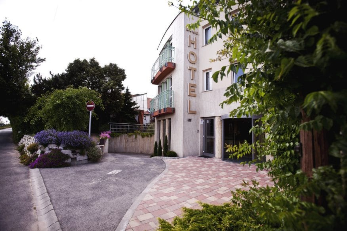 Hotel Makar Sport & Wellness izgled hotela.jpg