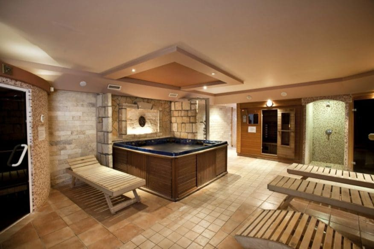 Hotel Makar Sport & Wellness spa.jpg
