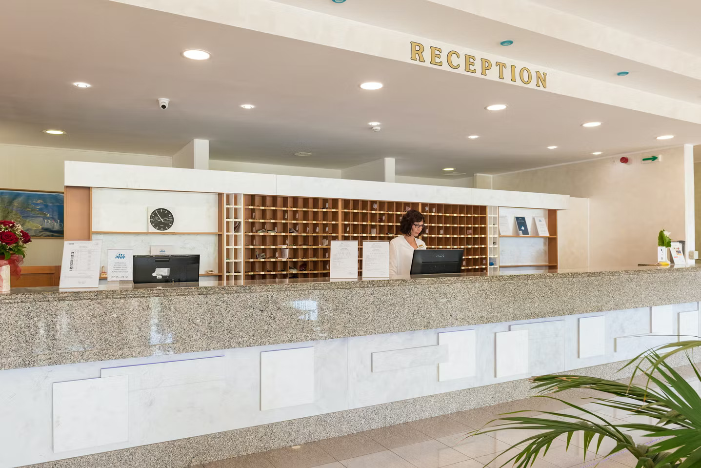 Hotel Hedera-Recepcija.jpg