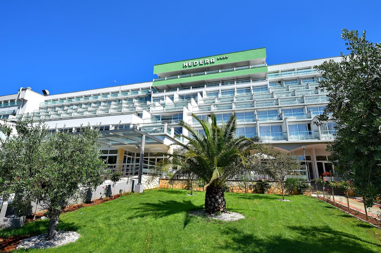 Hotel Hedera-Spoljasnji izgled.jpg