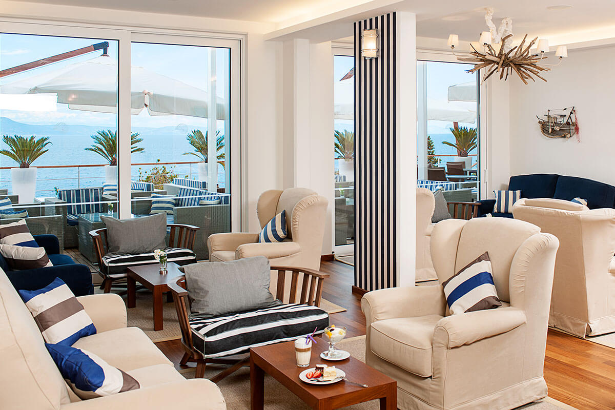 Valamar Sanfior Hotel & Casa-Lobby.jpg