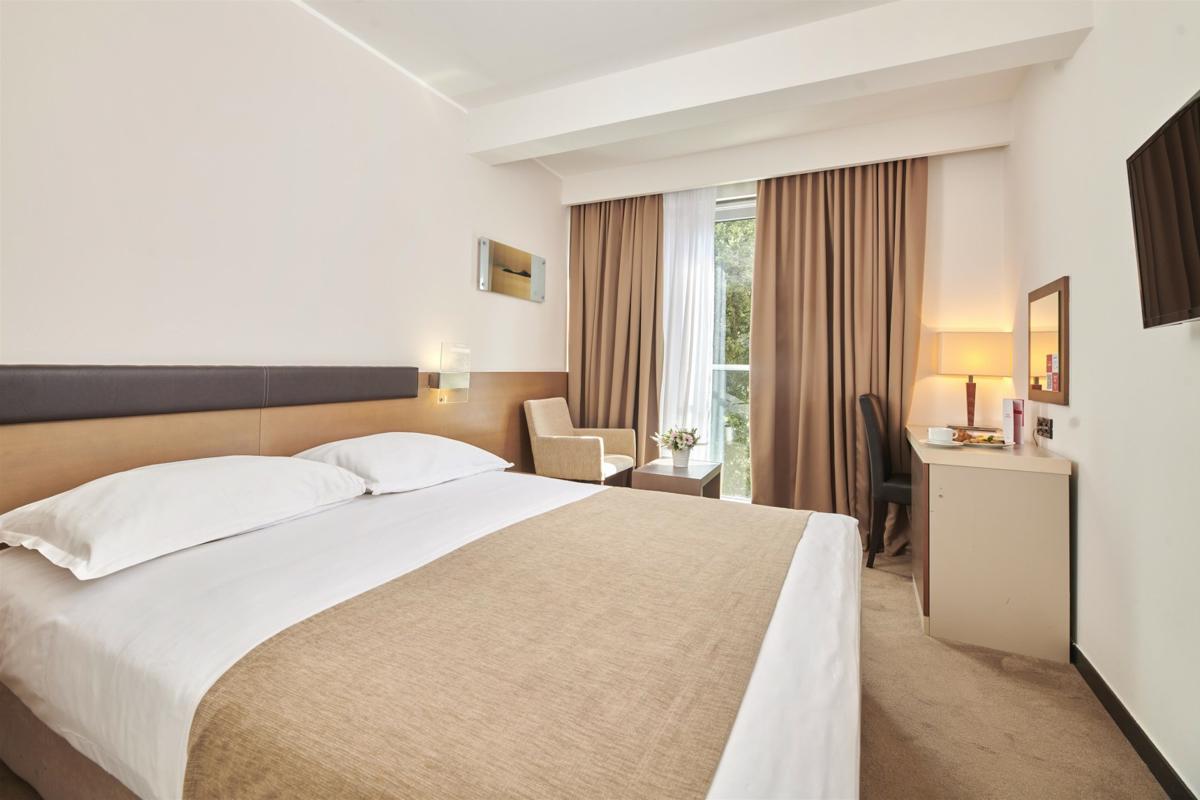 Molindrio Plava Laguna Hotel-Economy soba.jpg