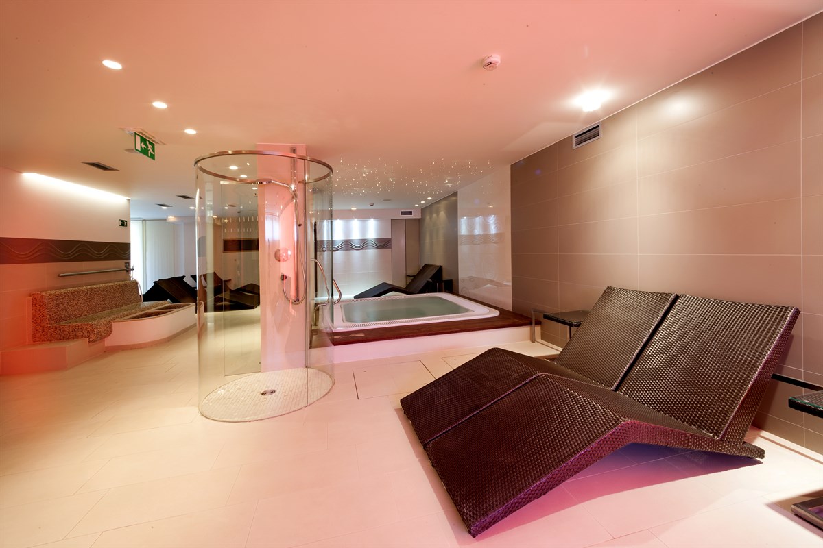 Molindrio Plava Laguna Hotel-Spa centar.jpg