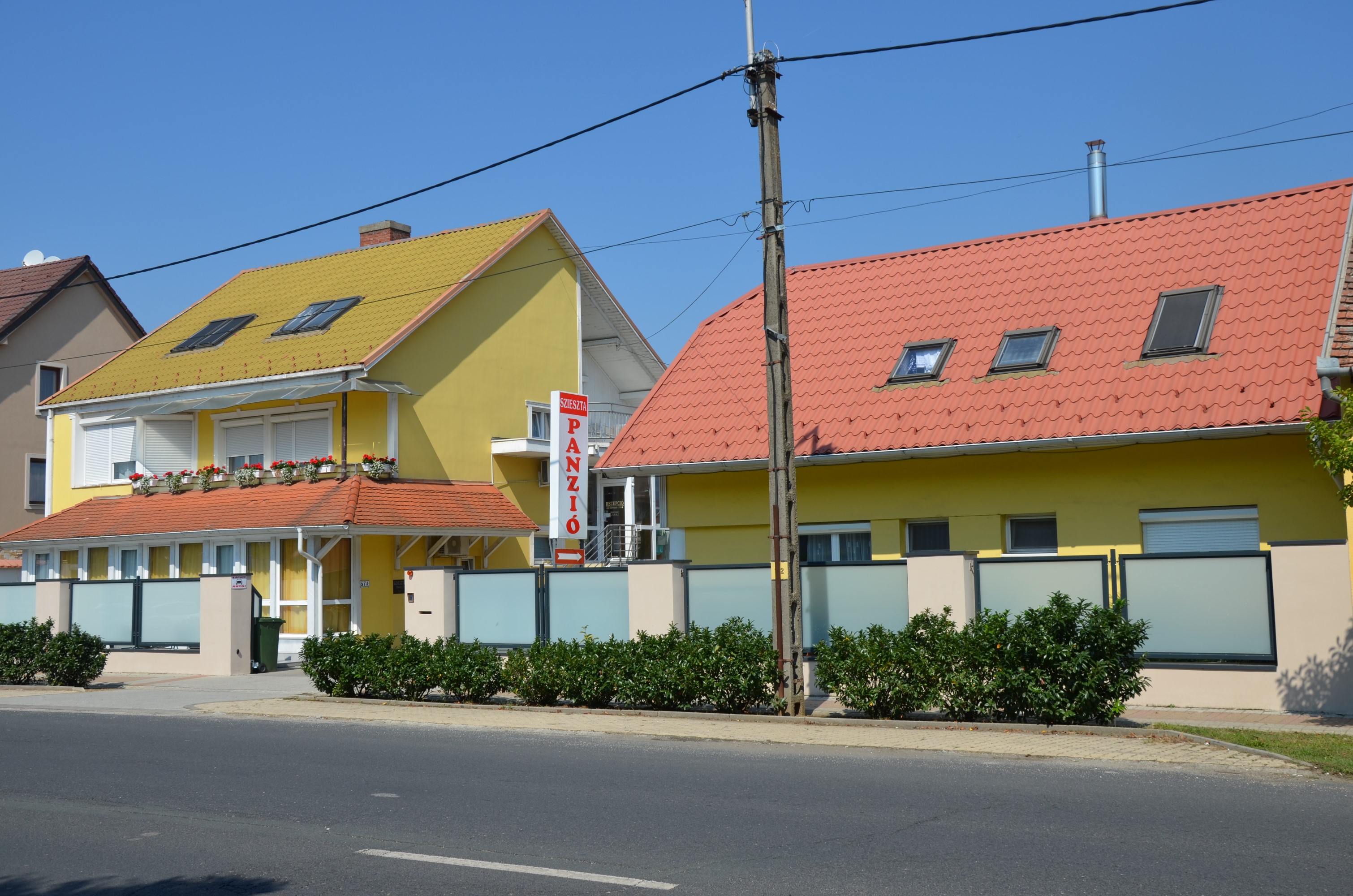 Szieszta Panzio izgled od spolja.jpg