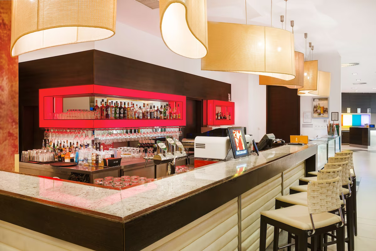 Park Inn by Radisson Saravar Resort & Spa-Bar.jpg