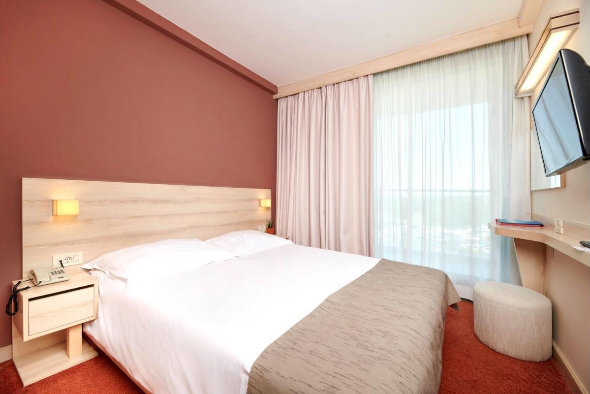 Hotel Materada Plava Laguna-Classic jednokrevetna soba.jpg