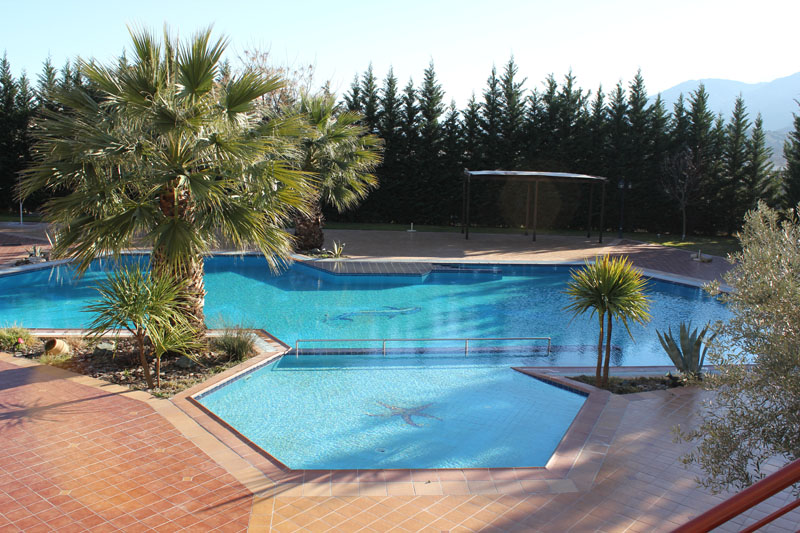Hotel Orfeas bazen.jpg
