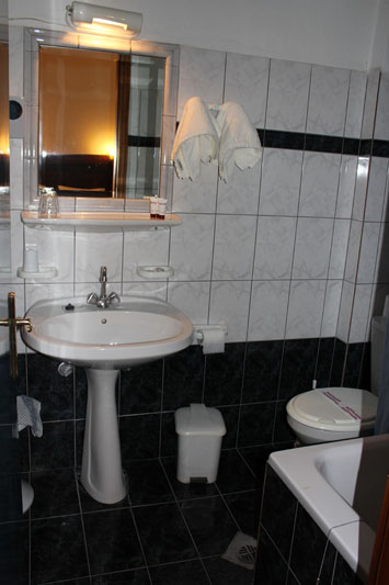 Hotel Orfeas kupatilo.jpg