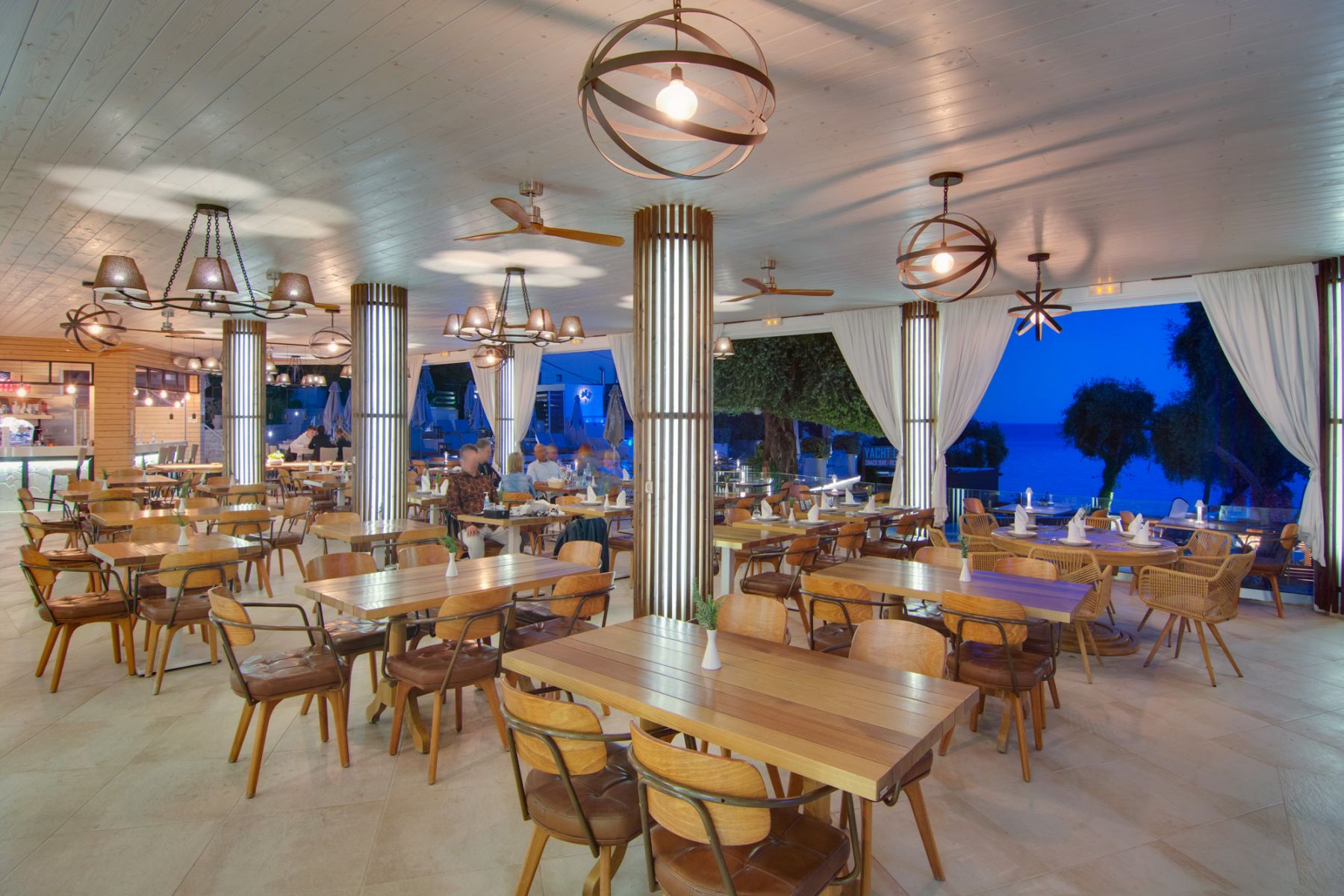 Hotel Valtos Beach-Restoran.jpg
