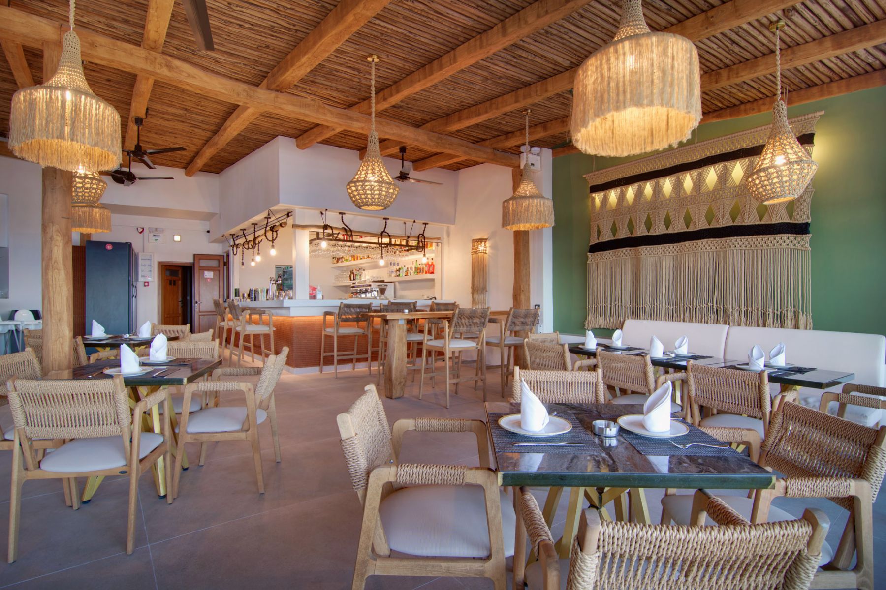 Valtos Beach Hotel-Bar.jpg