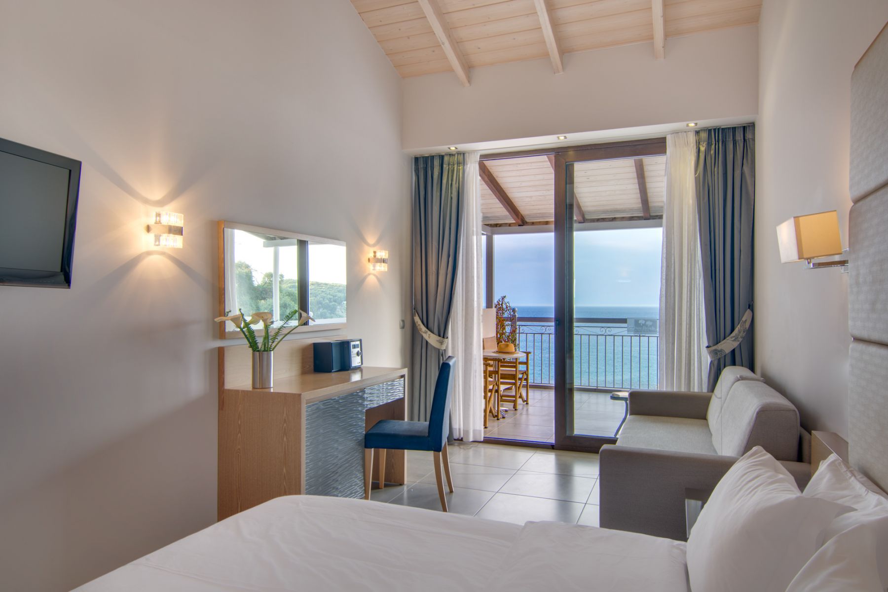 Valtos Beach Hotel-Superior soba.jpg