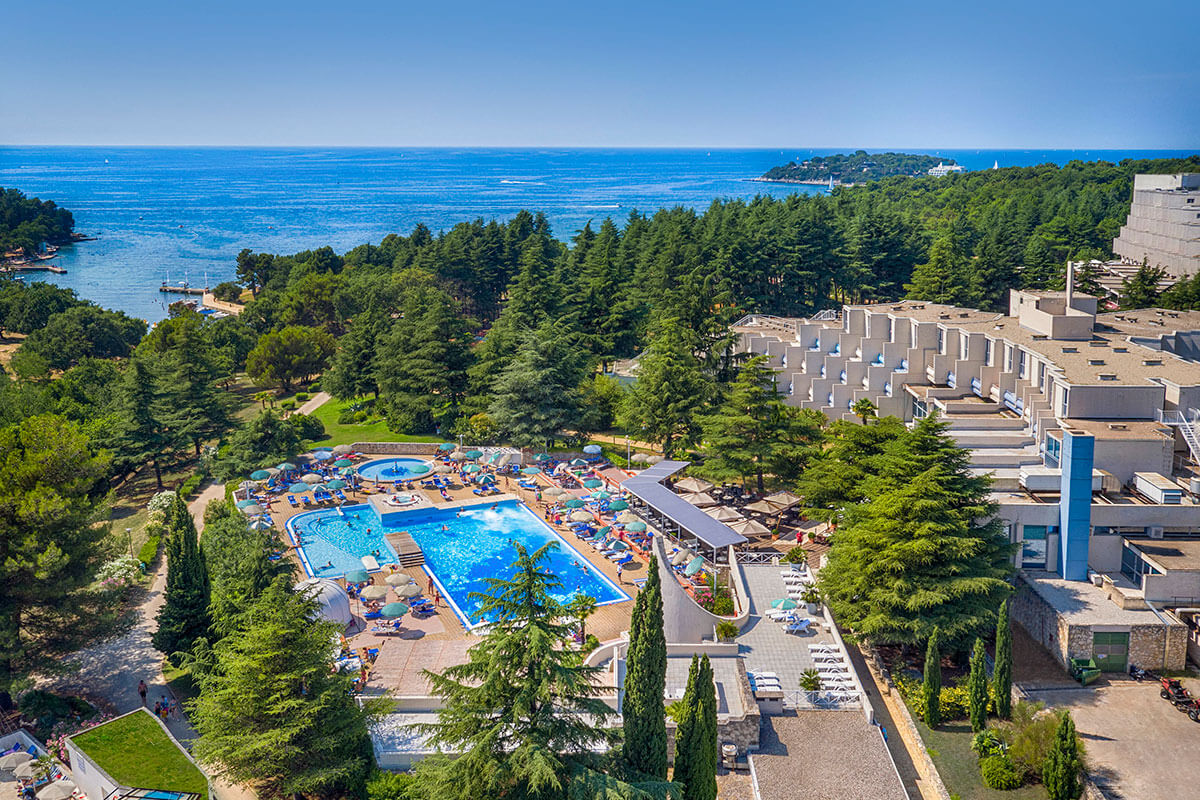 Hotel Valamar Crystal-Kompleks hotela.jpg