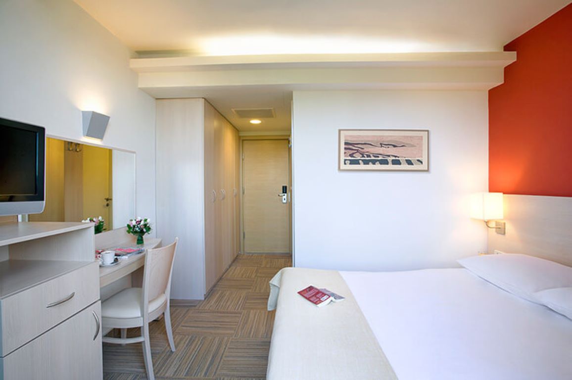 Valamar Crystal Hotel-Jednokrevetna soba.jpg