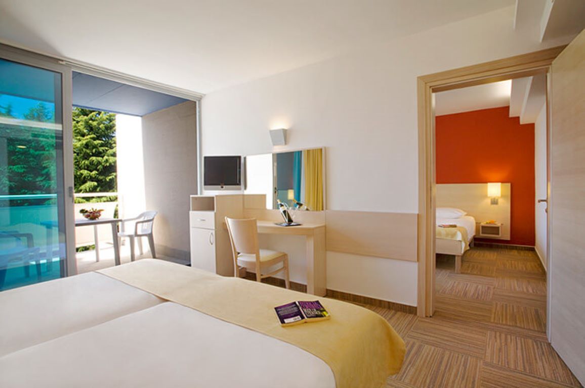 Valamar Crystal Hotel-Porodicna soba.jpg