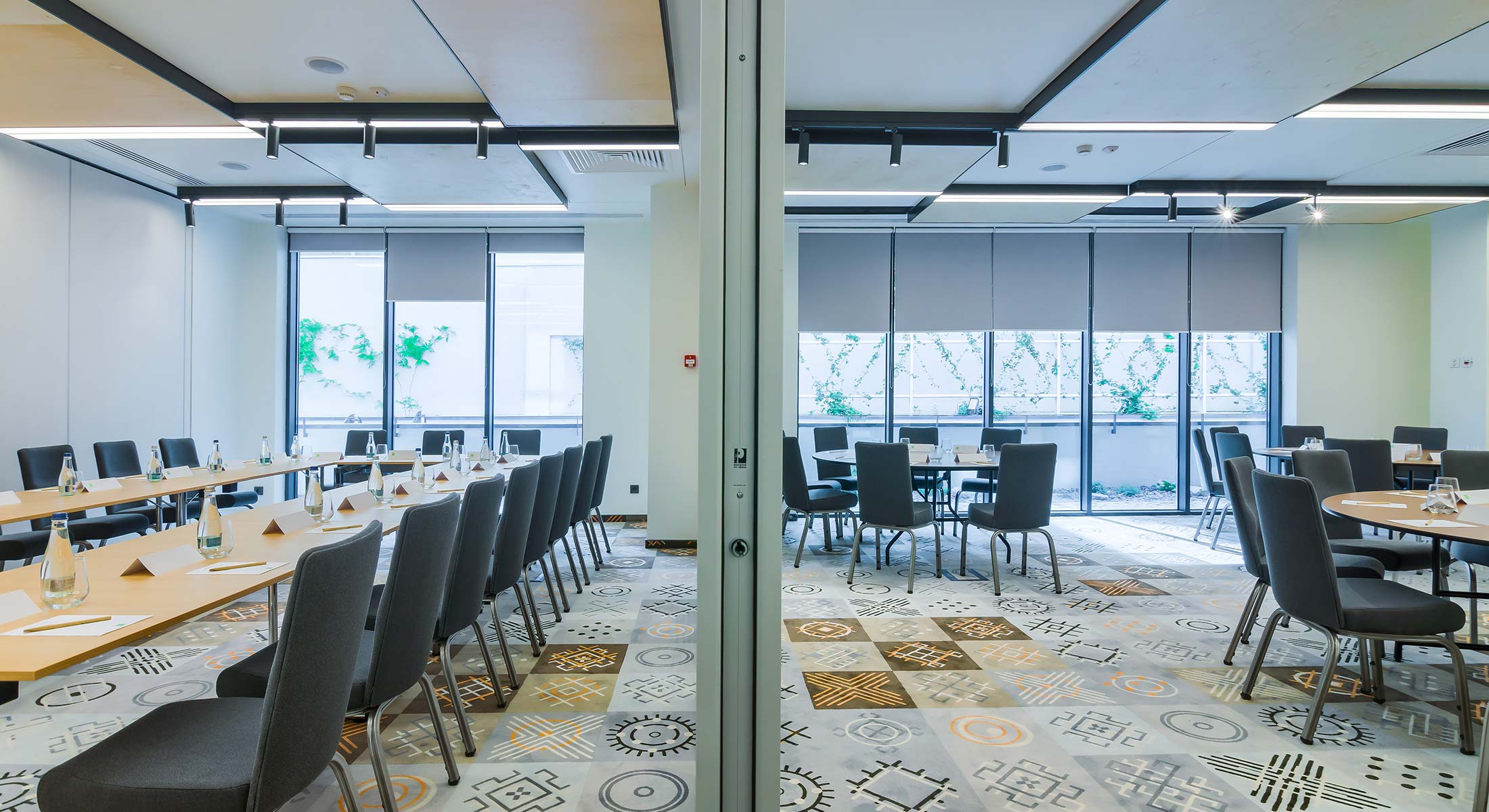 Ibis Styles Bucharest City Center sala za konferencije.jpg