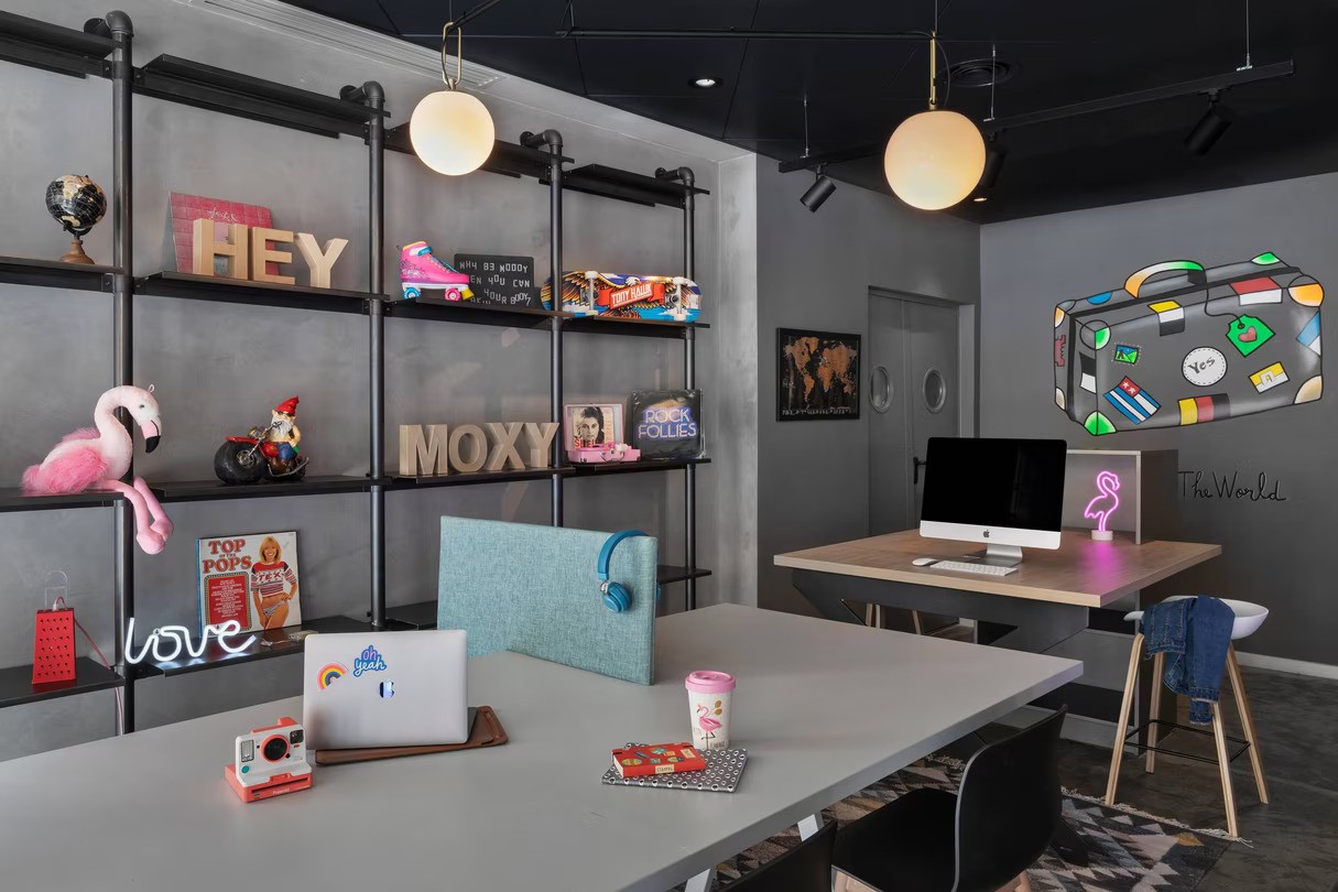 Moxy Bucharest Old Town-Soba za sastanke.jpg