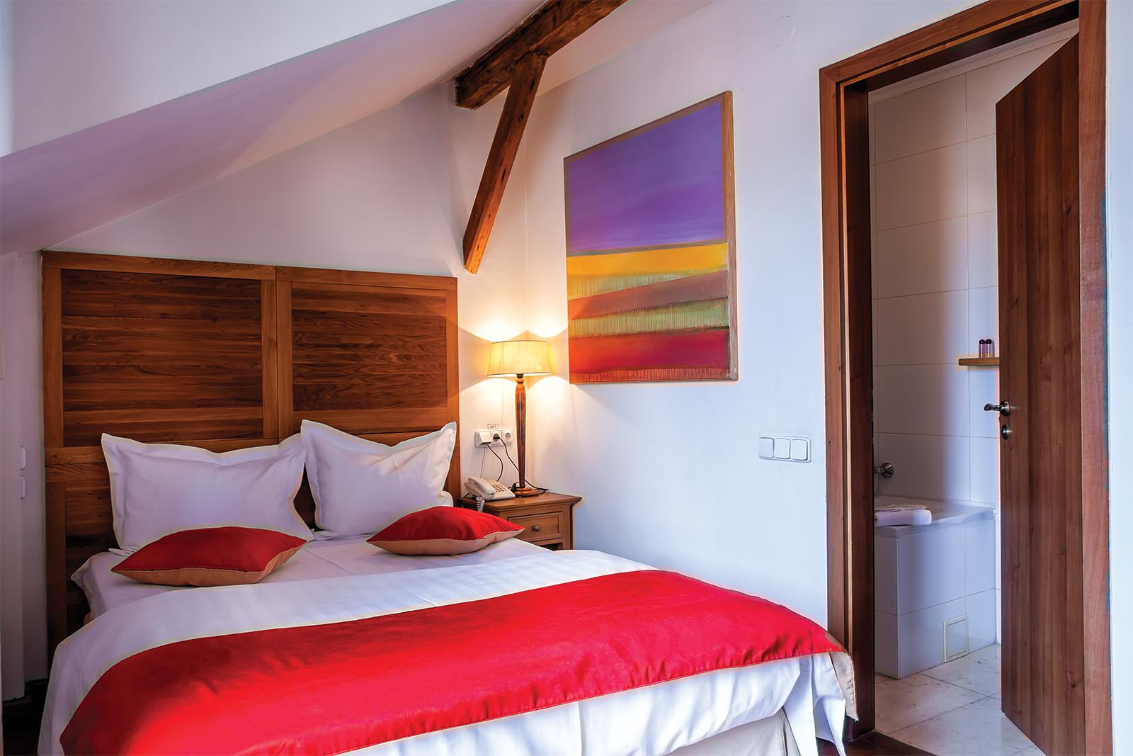Rembrandt hotel soba sa balkonom.jpg