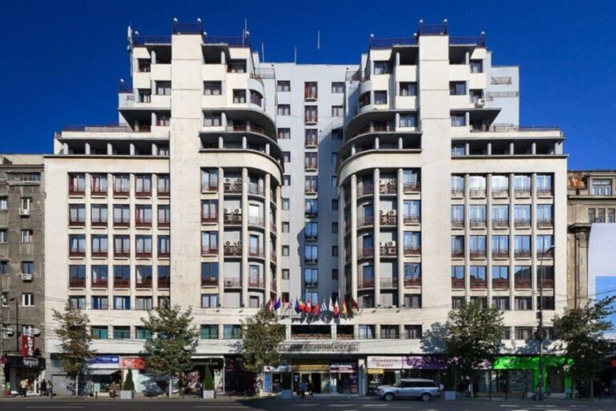 Hotel Ambasador.jpg
