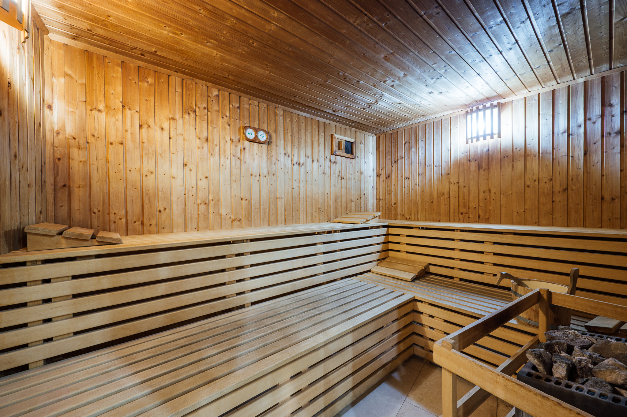 Peakture Hotel Bucharest sauna.jpg