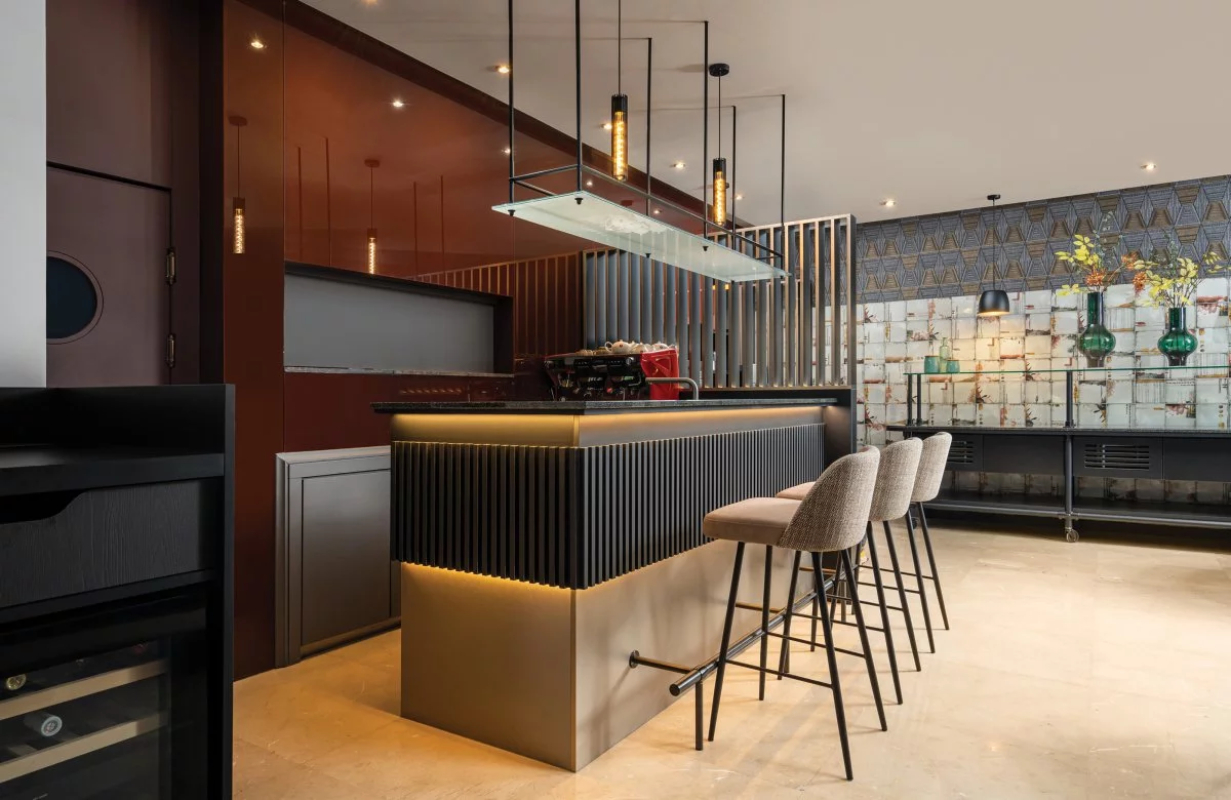 Leonardo hotel Bucharest City bar.jpg