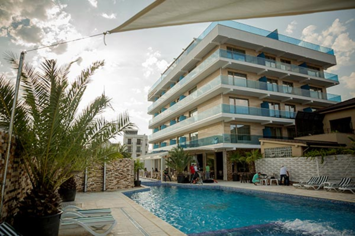 Almar Luxury Hotel.jpg