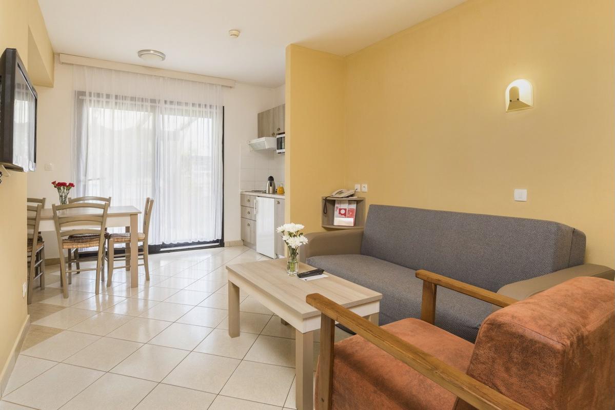 Apartments Amfora Plava Laguna-Premium apartman za sestoro.jpg