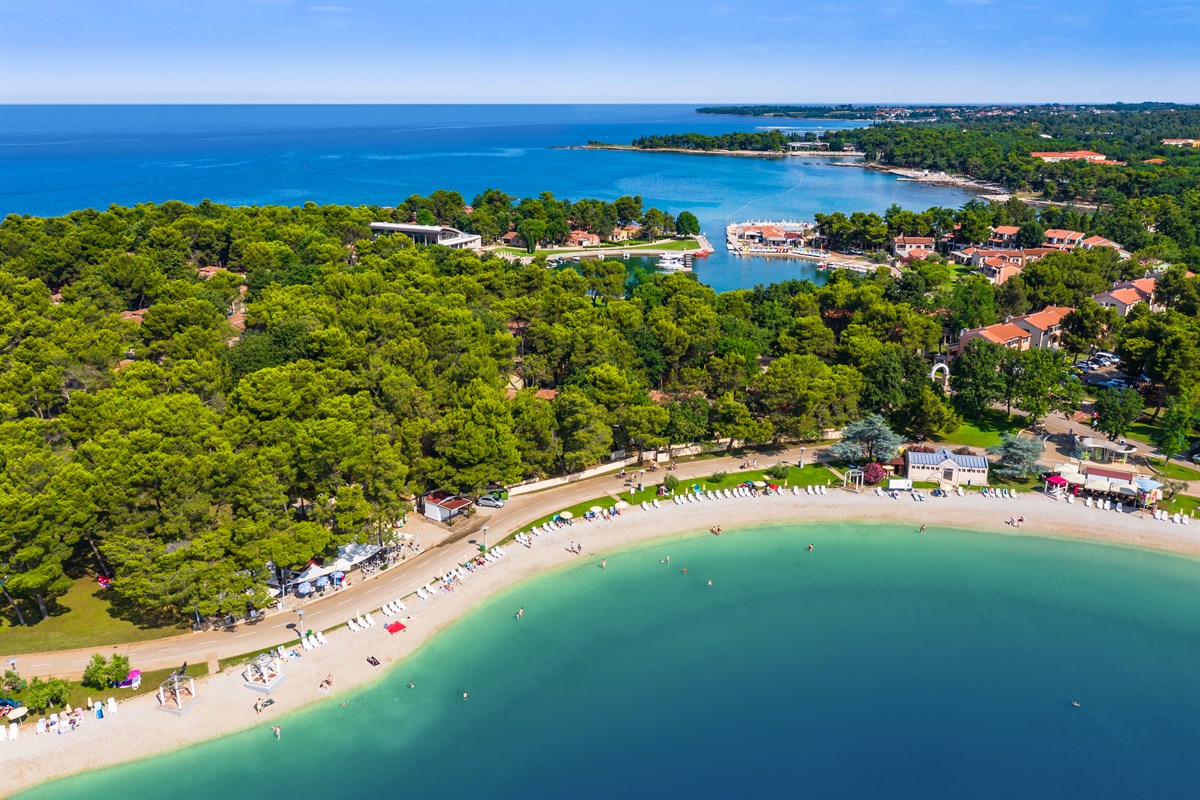 Istrian Villas PLava Laguna-Plaza.jpg