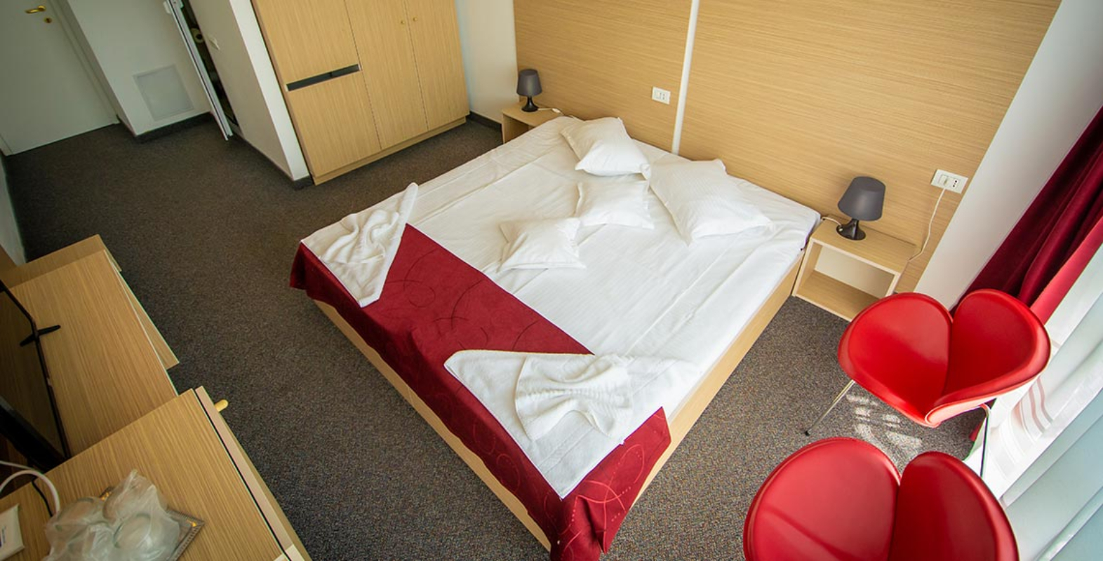HOTEL OPAL Cap Aurora executive soba.jpg