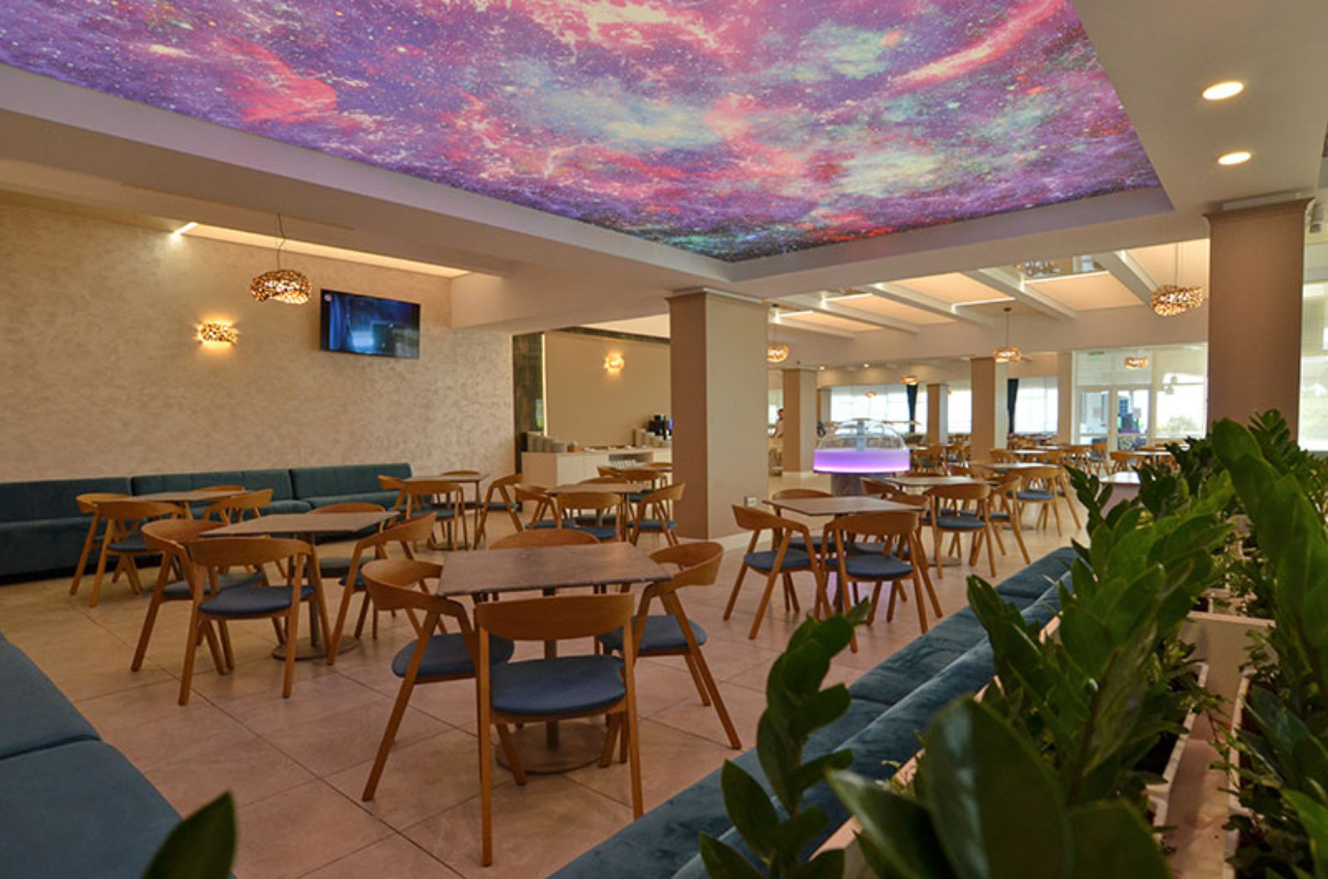 HOTEL OPAL Cap Aurora restoran.jpg