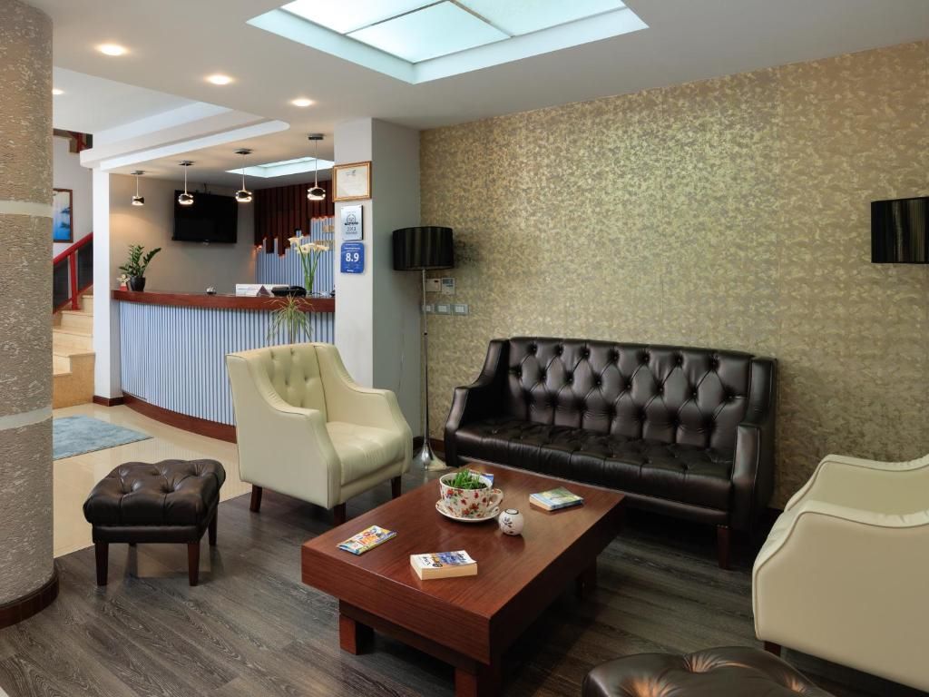 Brilant Saranda Hotel-Lobby.jpg